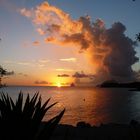 Sonnenuntergang mit Wolkenturm (Martinique)
