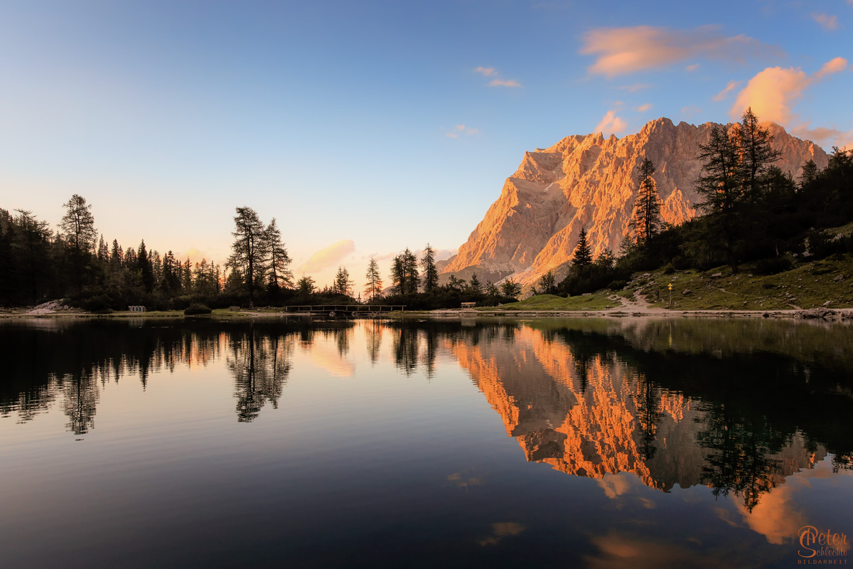 Sonnenuntergang mit Zugspitzmassiv