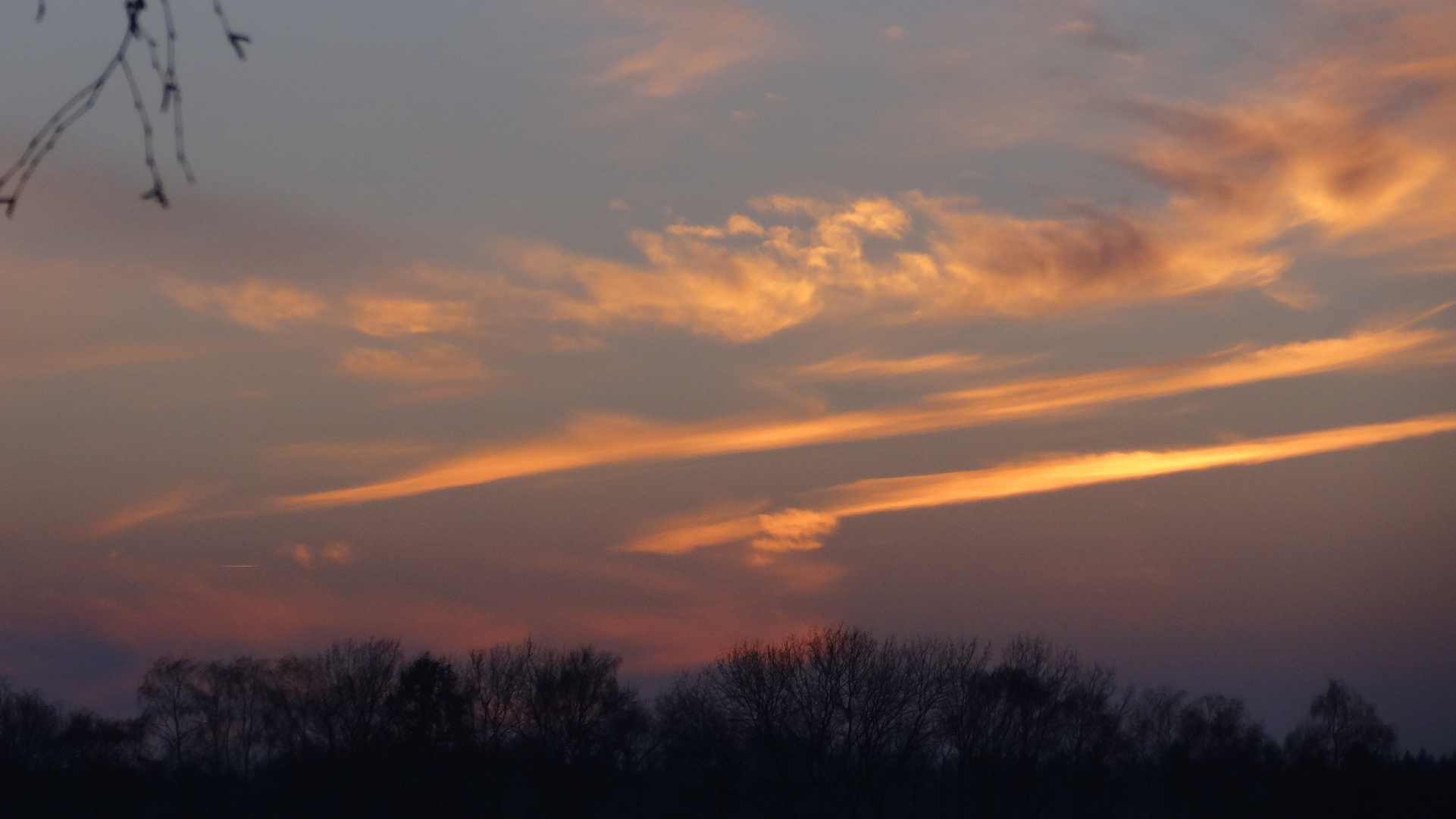 Sonnenuntergang Mitte Januar