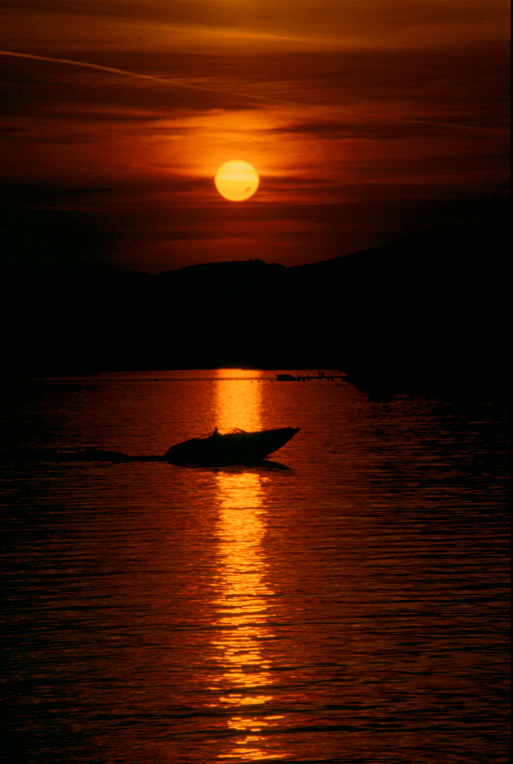 Sonnenuntergang Montreux Schweiz / Suisse Genfersee / Lac Leman