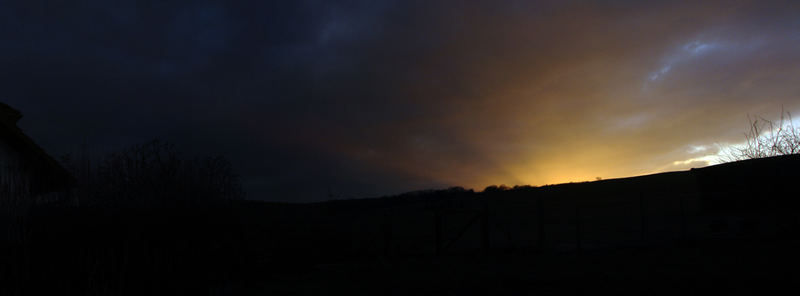 Sonnenuntergang nach einem Regenschauer