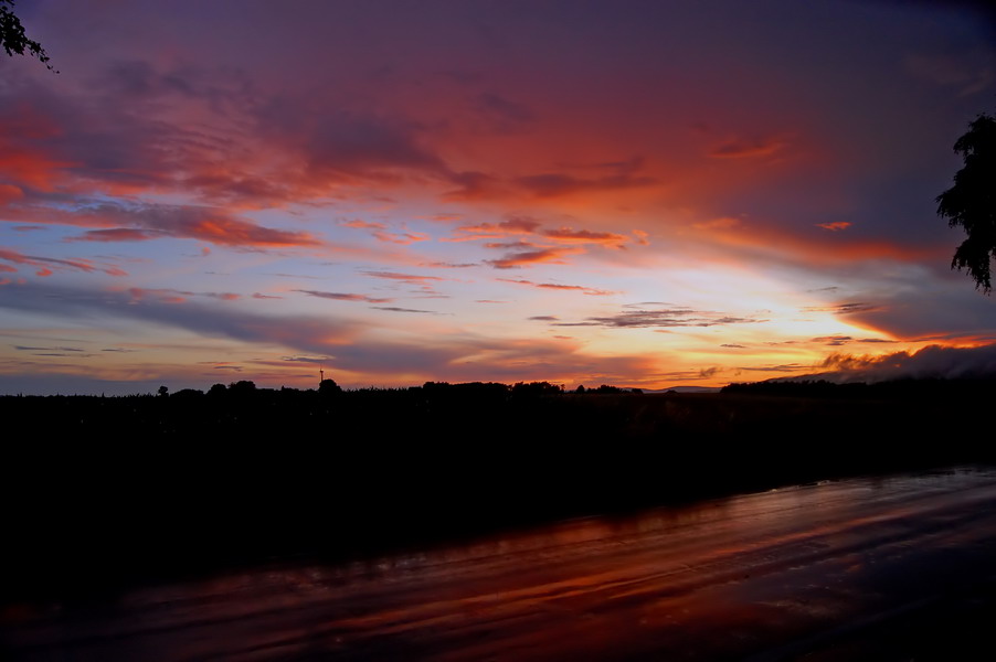 Sonnenuntergang nach einen Gewitter in Porta - V1