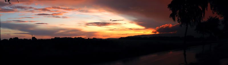 Sonnenuntergang nach einen Gewitter in Porta - V3