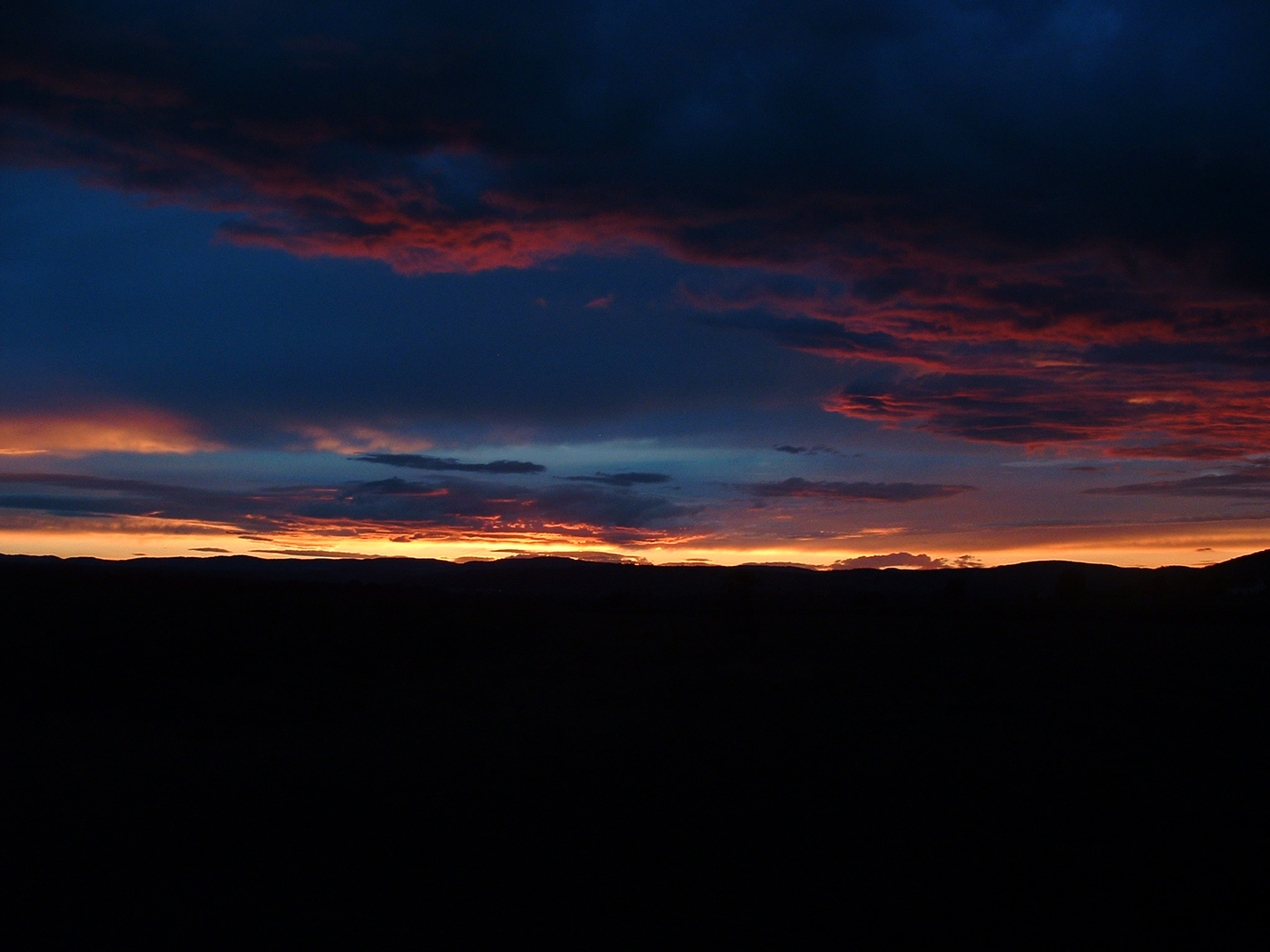 Sonnenuntergang nach Gewitter