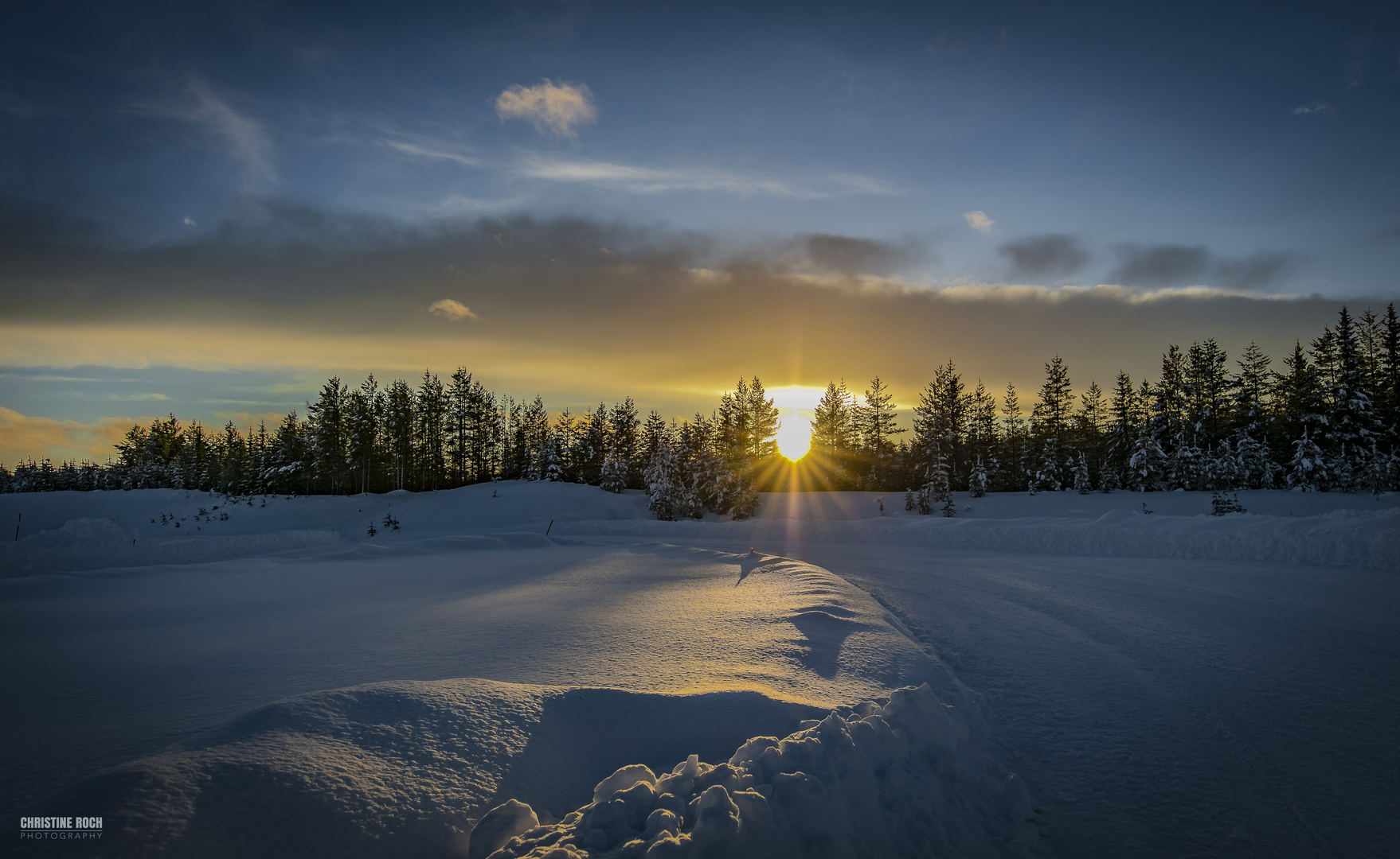 Sonnenuntergang nachmittags um 3