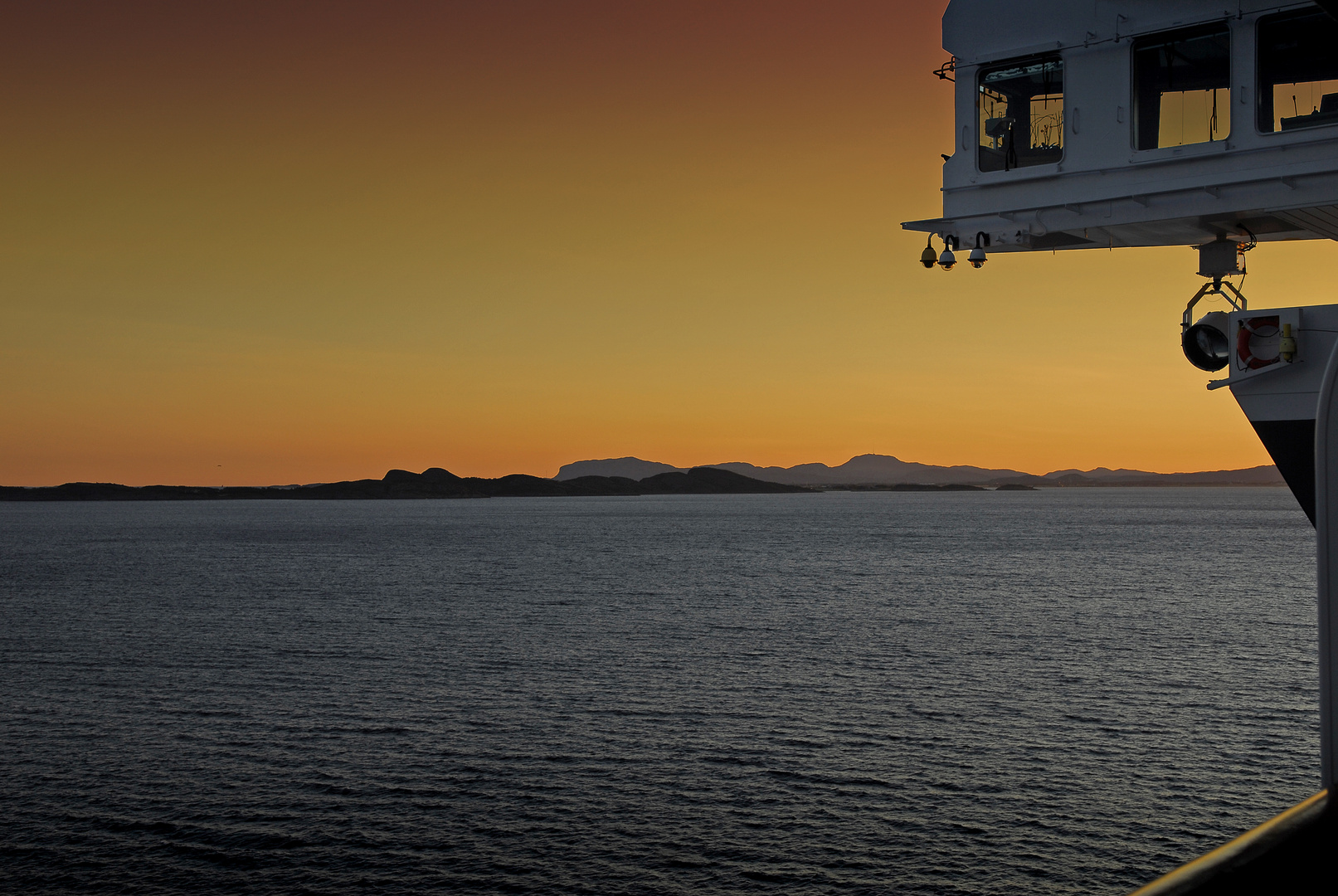 Sonnenuntergang nähe der Lofoten