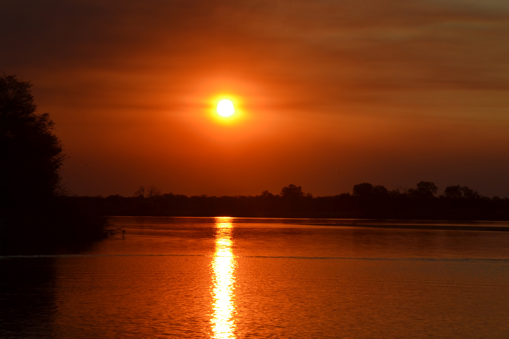 Sonnenuntergang Namibia am Kavango 2