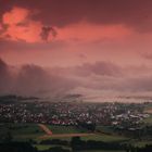 Sonnenuntergang, Nebel und Gewitter