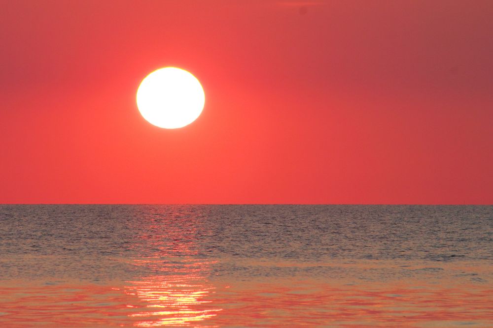 Sonnenuntergang ohne Wolken