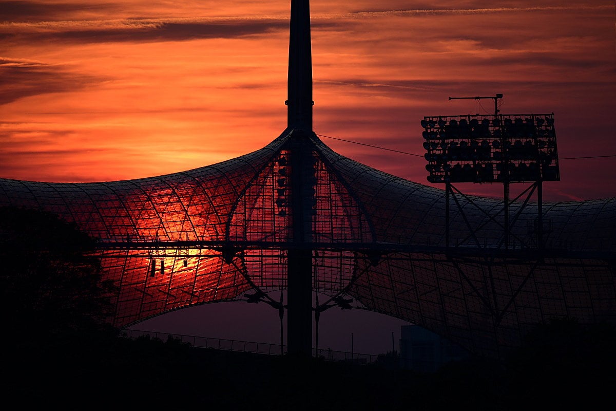 Sonnenuntergang - Olympiapark München am 28.08.2017