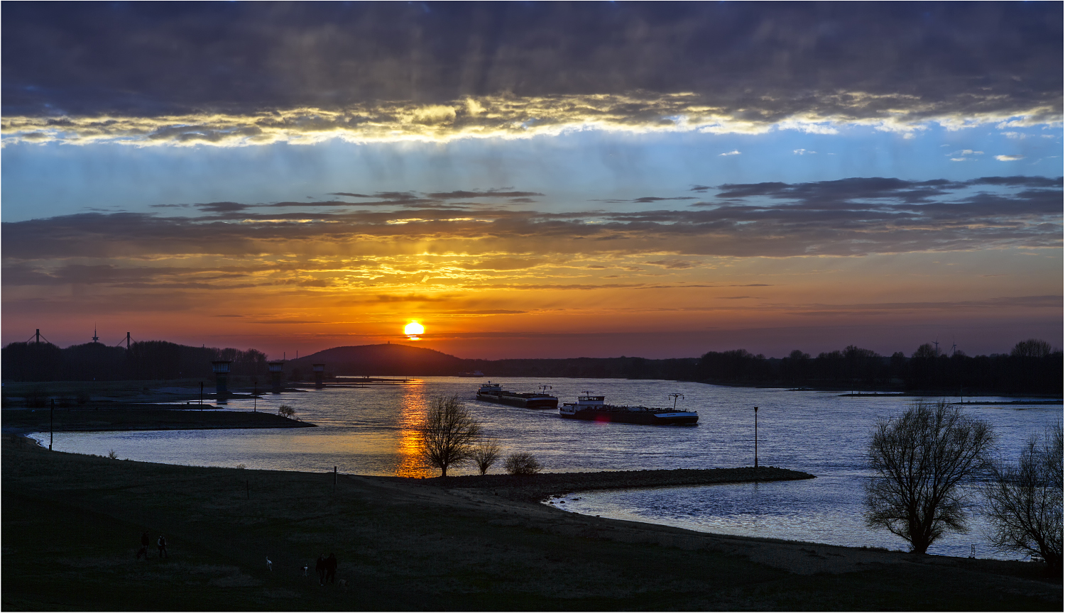 Sonnenuntergang Rhein 2017-01