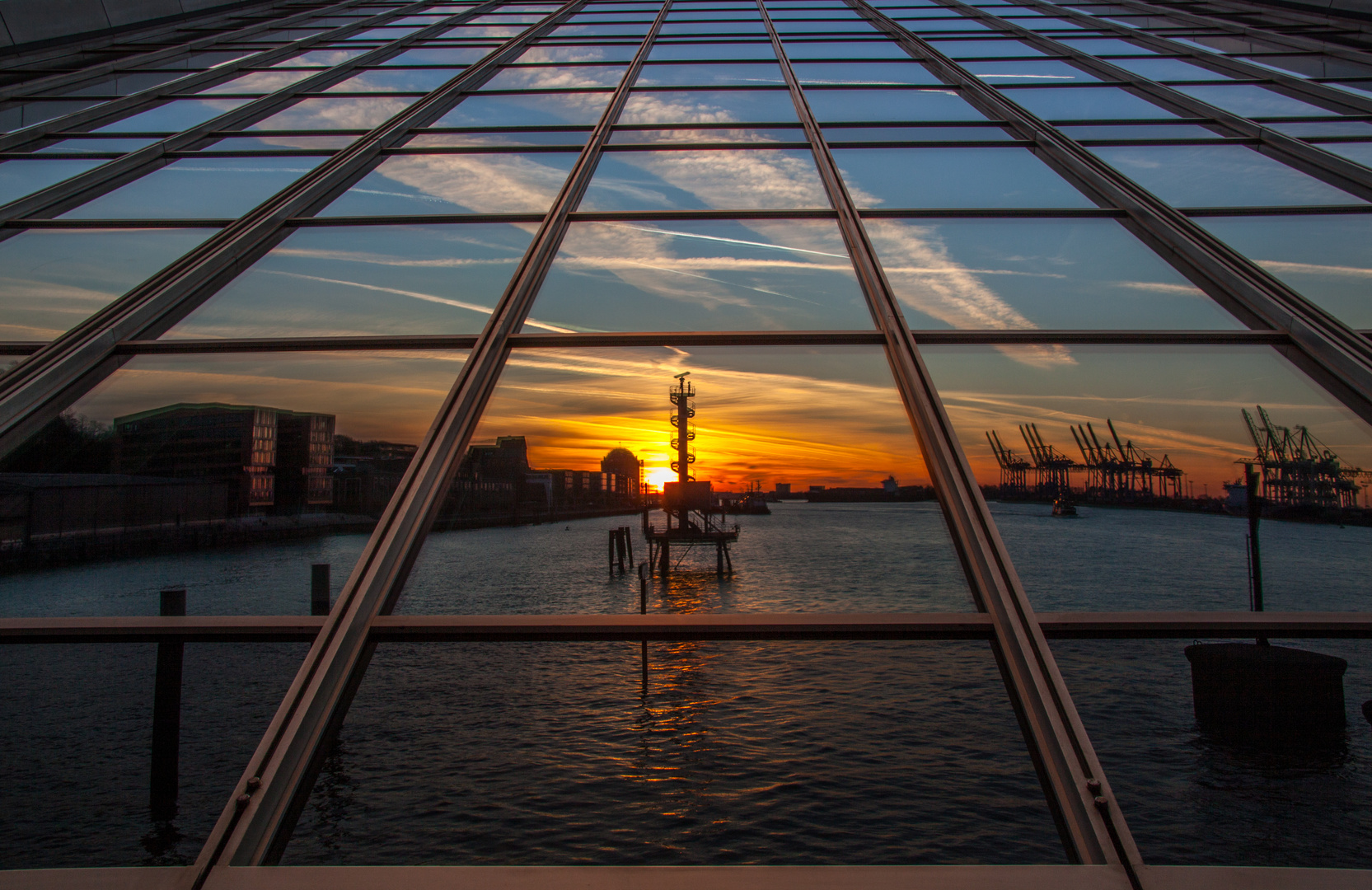 Sonnenuntergang spiegelverkehrt