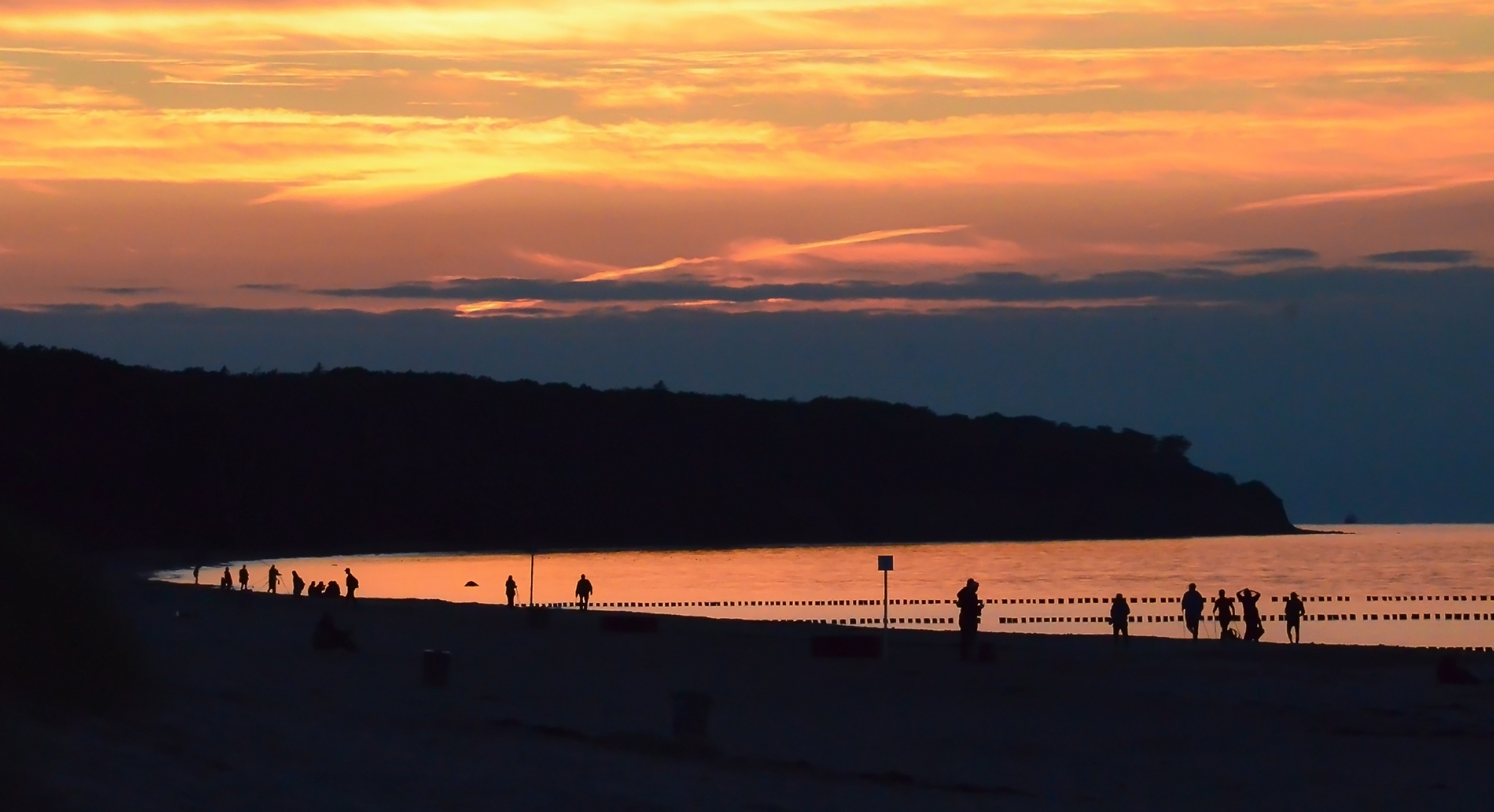 Sonnenuntergang-Strand-Ostsee