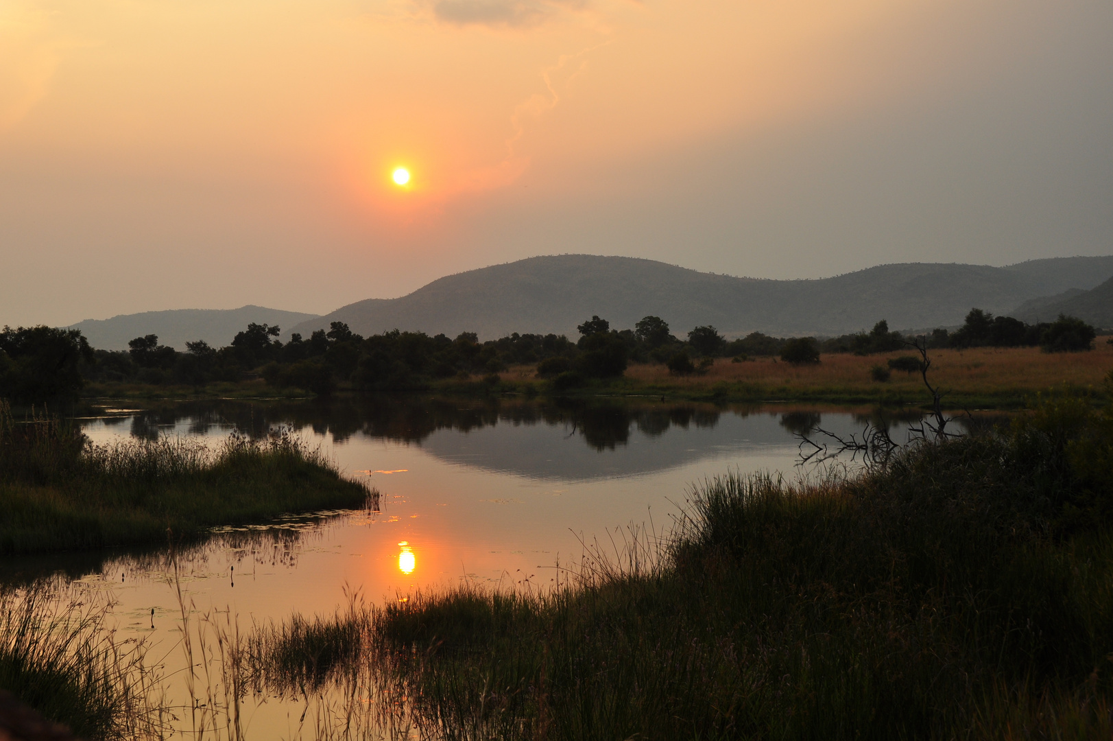 Sonnenuntergang. Südafrika, Pilanesberg Nationalpark