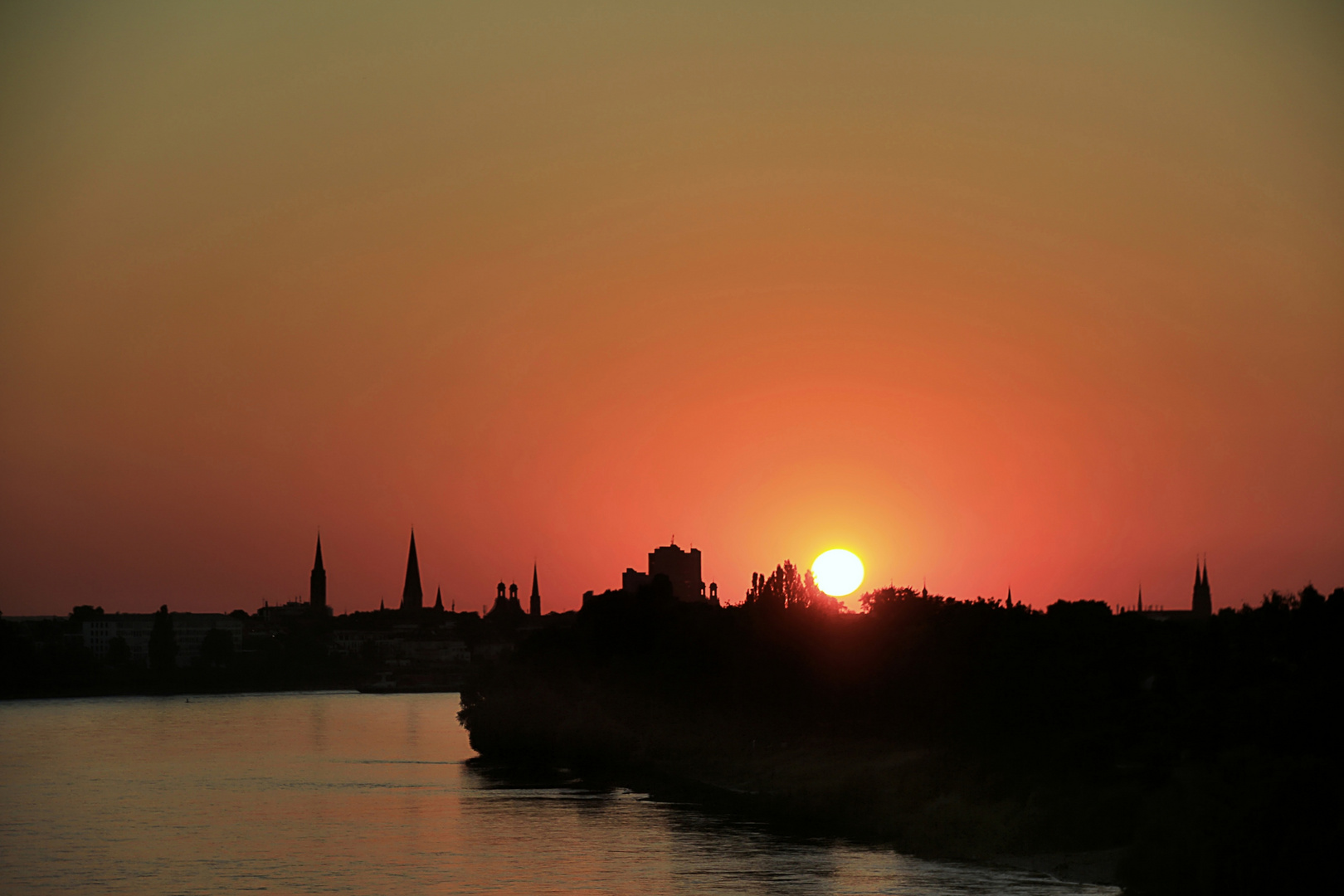 Sonnenuntergang über Bonn