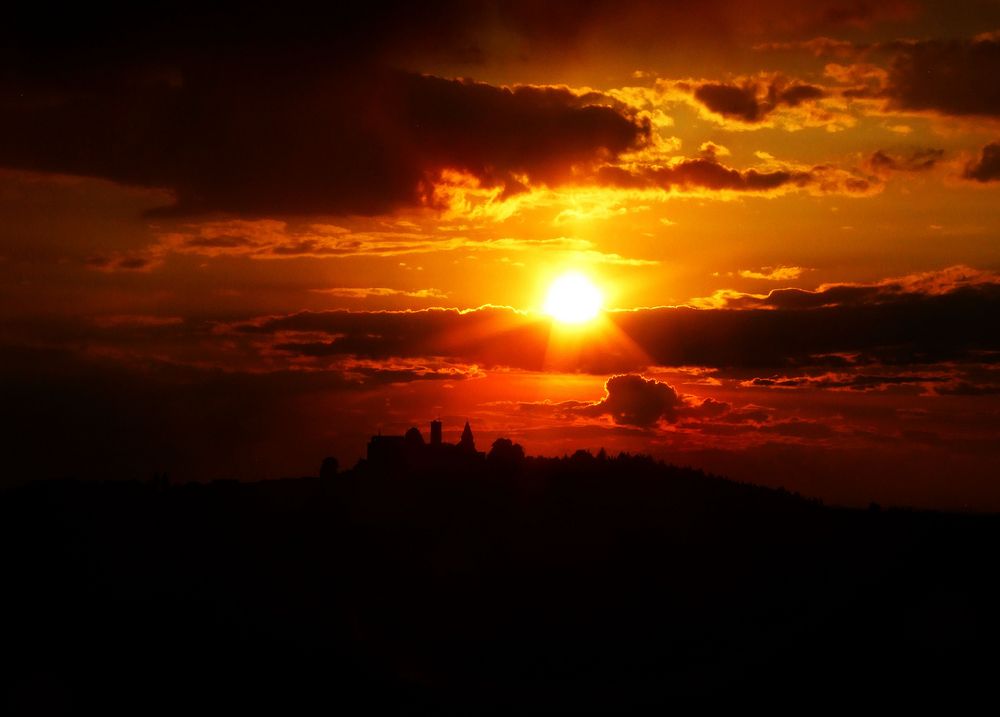 Sonnenuntergang über Burg Leuchtenberg......