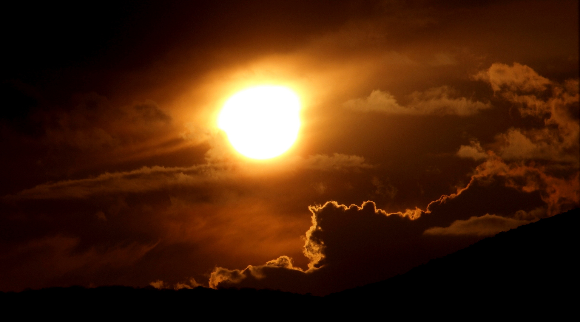 ***Sonnenuntergang über dem Anninger***