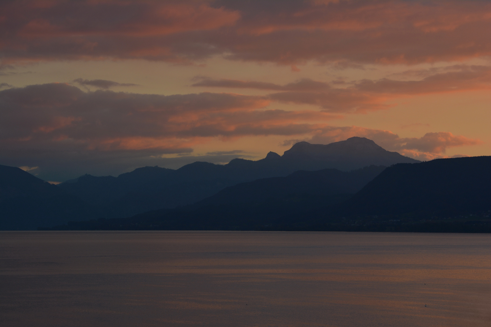 Sonnenuntergang über dem Attersee