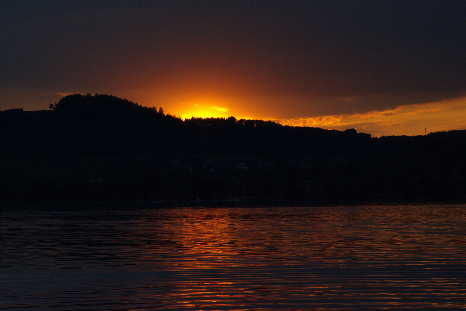 Sonnenuntergang über dem Attersee...