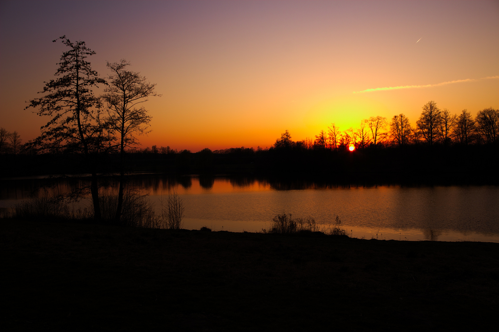 Sonnenuntergang über dem Detmeroder Teich in Wolfsburg am 28.03.2020