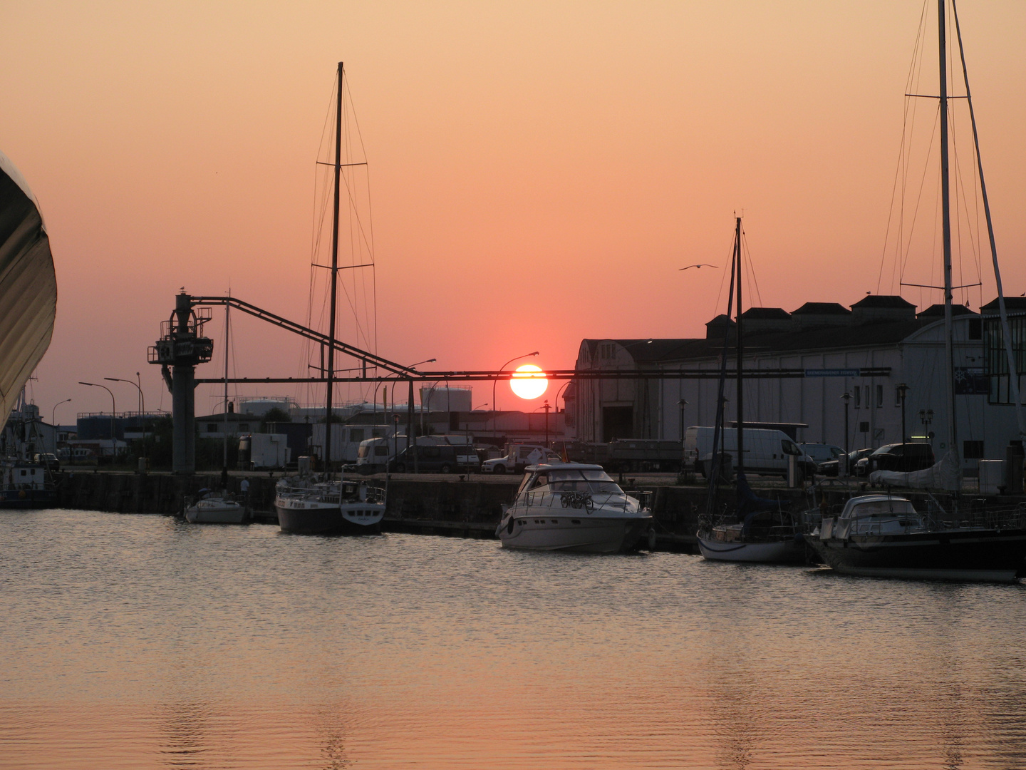 Sonnenuntergang über dem Fischereihafen, Bremerhaven