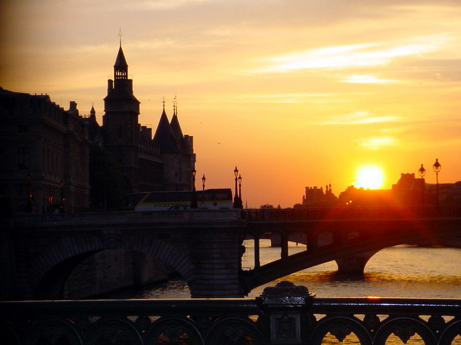 Sonnenuntergang über dem Fluß 'Seine'