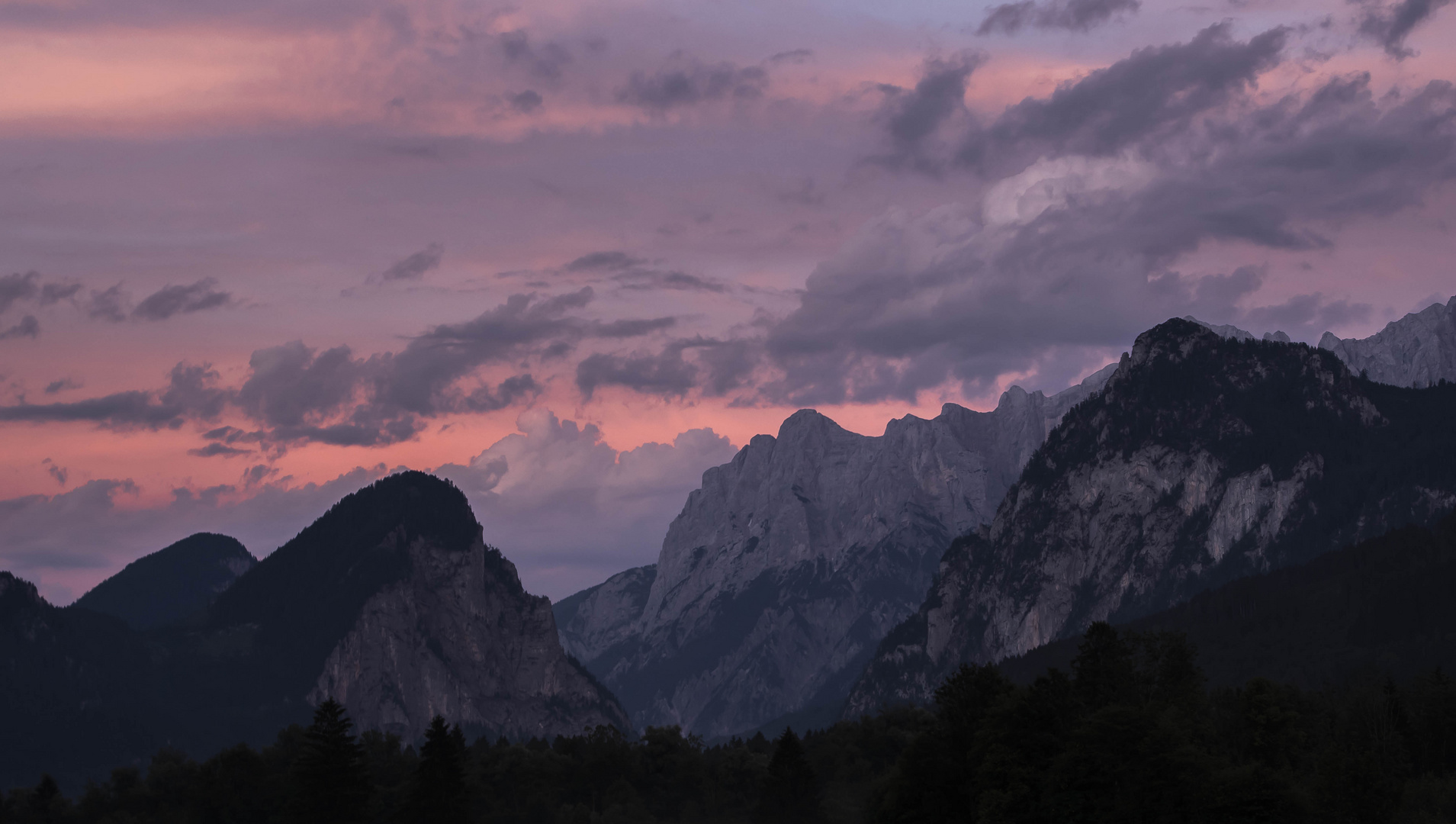 Sonnenuntergang über dem Gesäuse