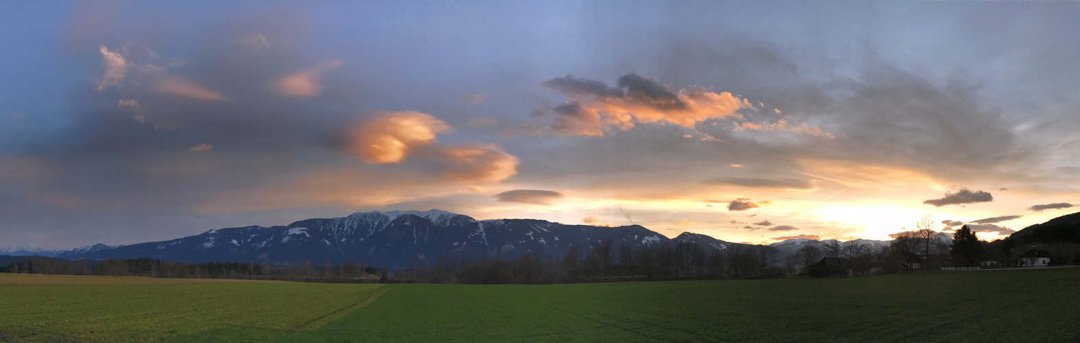 Sonnenuntergang über dem Goldeck