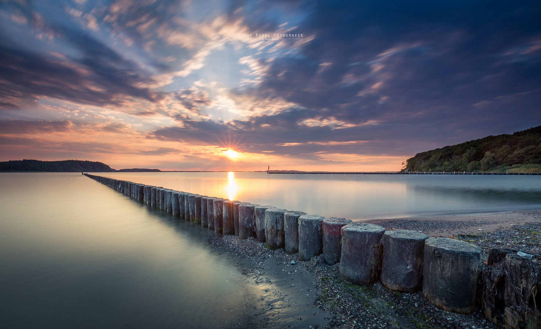 Sonnenuntergang über dem großen Jasmunder Bodden