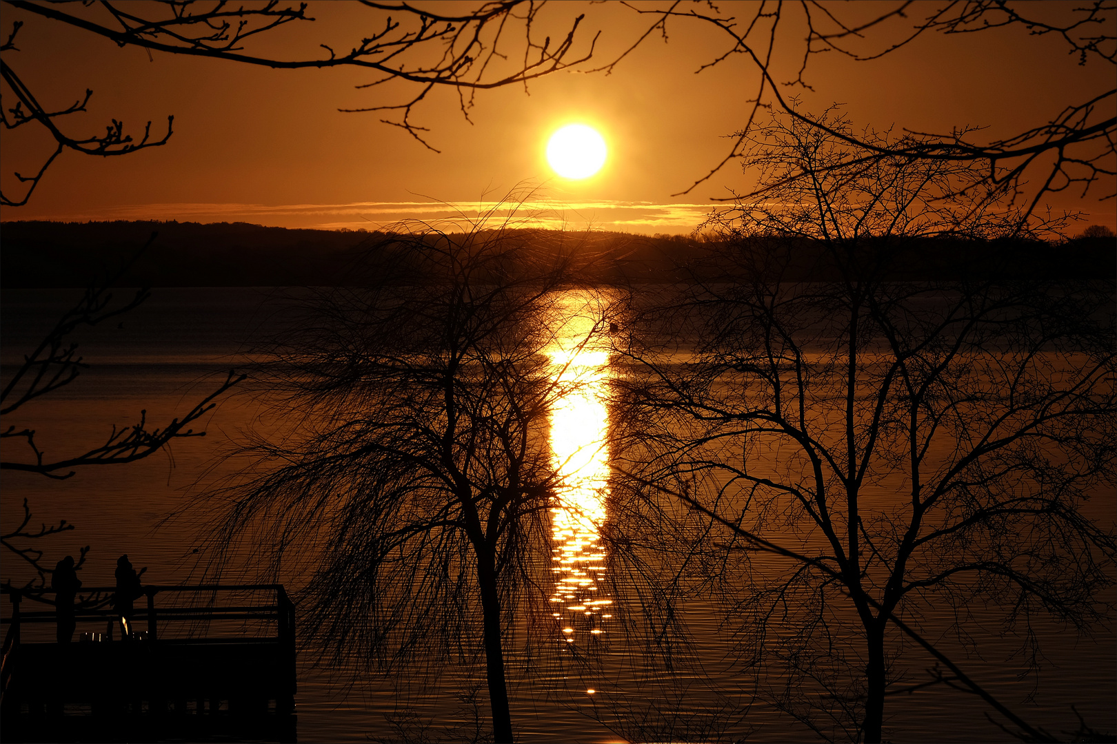 Sonnenuntergang über dem Großen Plöner See am 15. Januar 2017