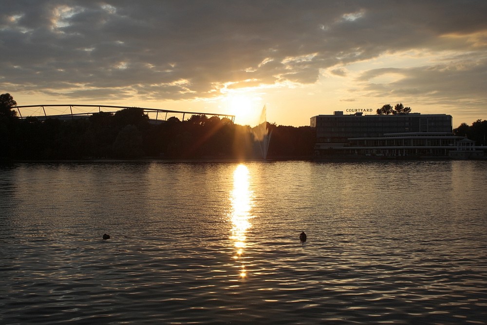 Sonnenuntergang über dem Maschsee Hannover