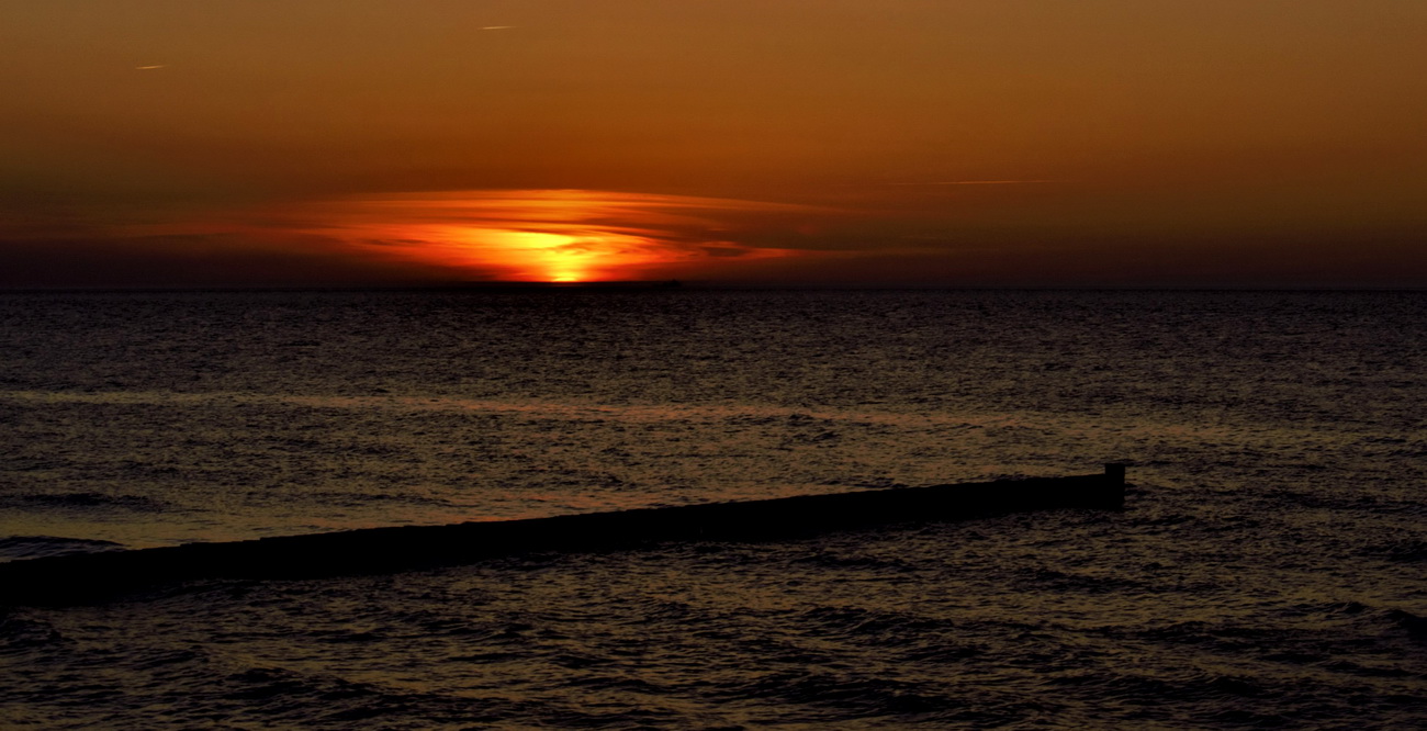 Sonnenuntergang über dem meer