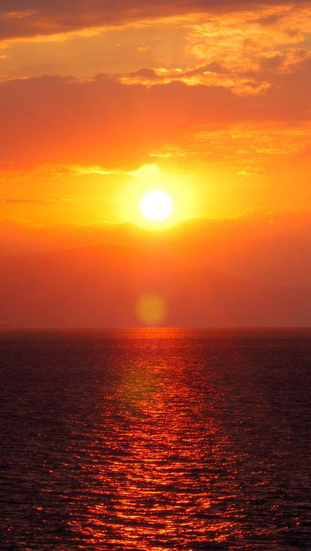 Sonnenuntergang über dem Mittelmeer