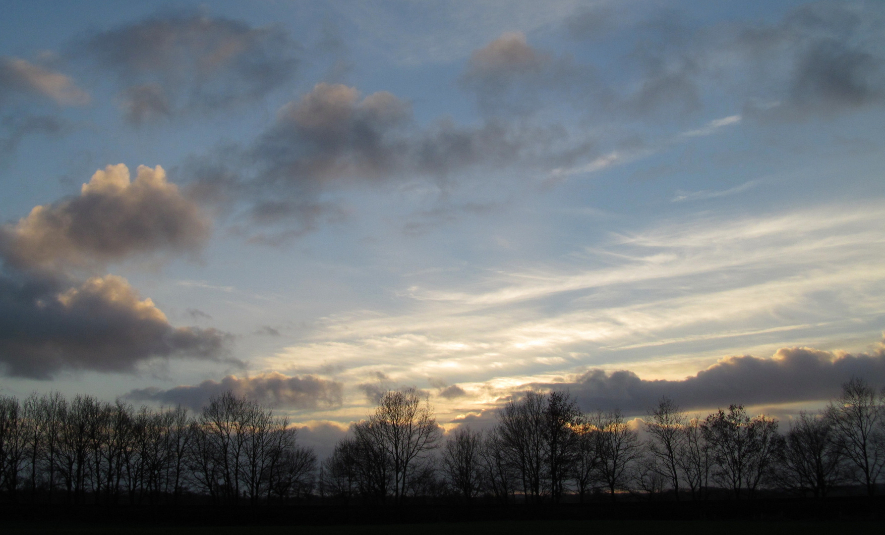 Sonnenuntergang über dem Moor ... 