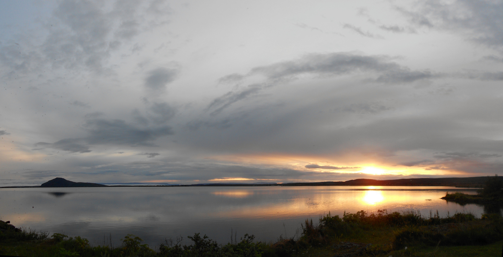 Sonnenuntergang über dem Mývatn, Island