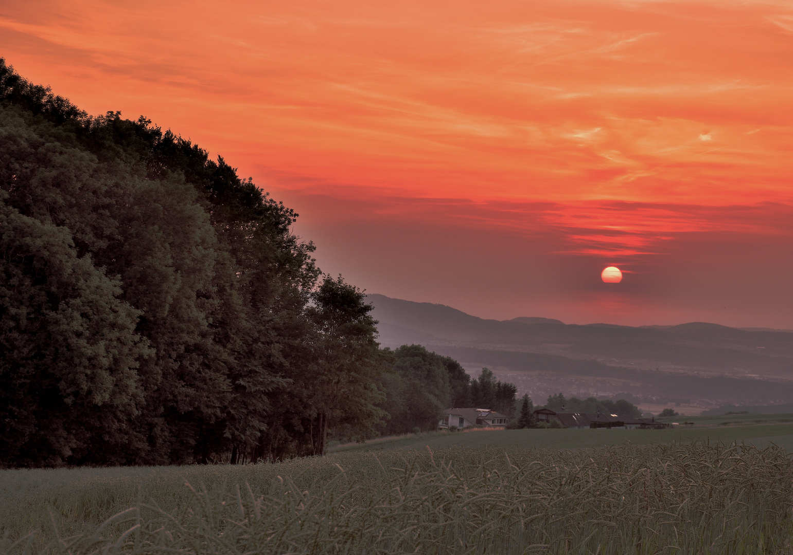 Sonnenuntergang über dem Reusstal