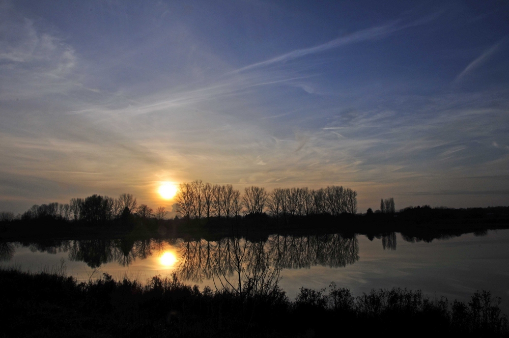 Sonnenuntergang über dem See