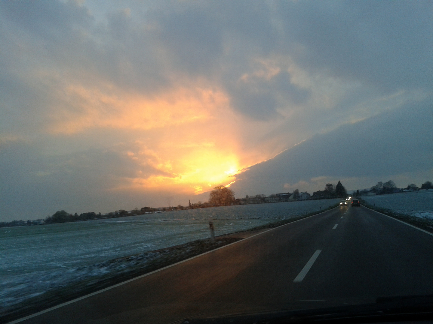 Sonnenuntergang über dem Taunus