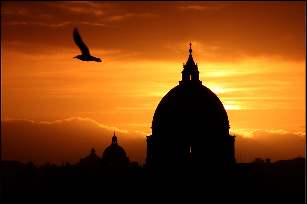 Sonnenuntergang über dem Vatican . . .