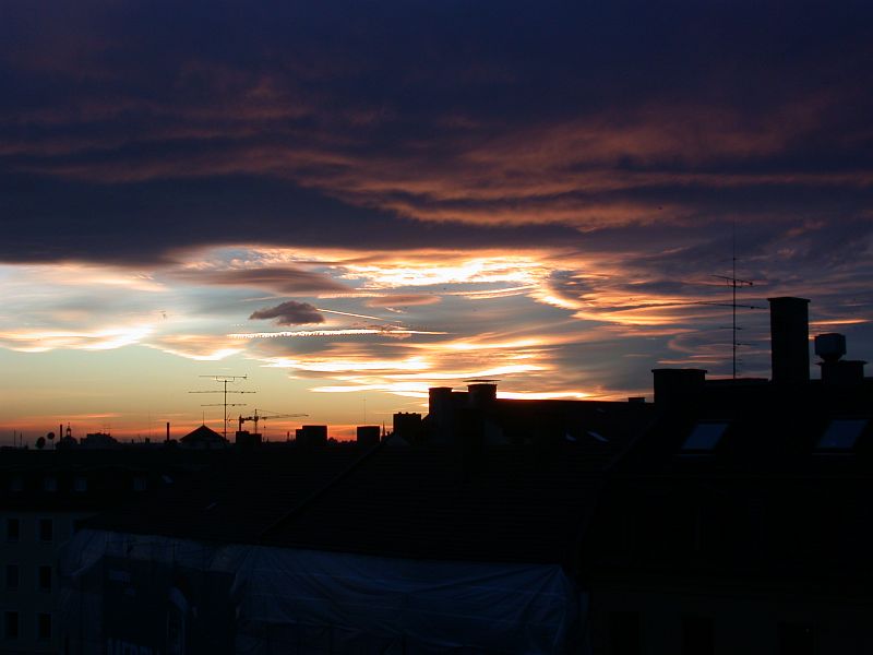 Sonnenuntergang über den Dächern ...