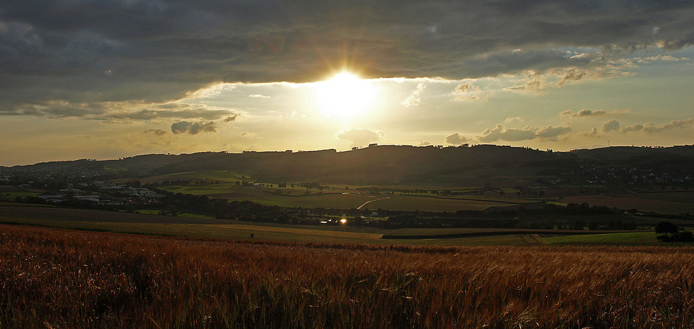 Sonnenuntergang über den Feldern von Neuenrade