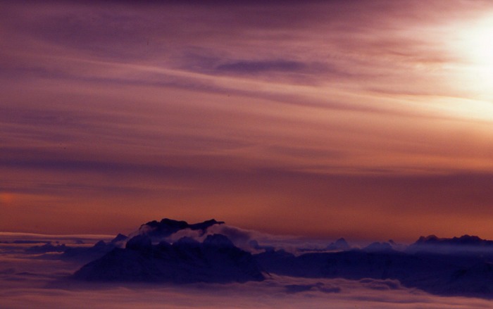 Sonnenuntergang (über den Wolken)