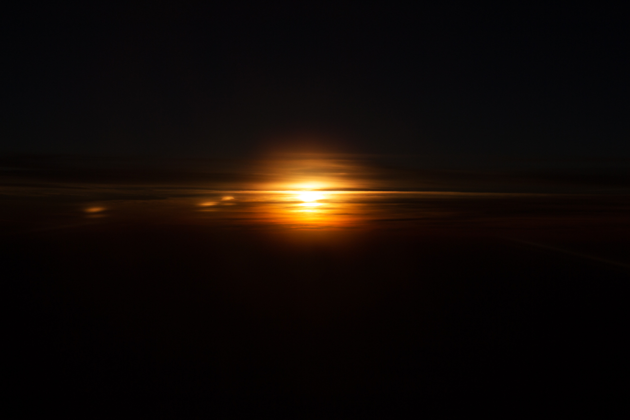 Sonnenuntergang über den Wolken (1)