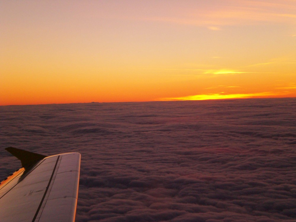 Sonnenuntergang über den Wolken... der Freiheit entgegen