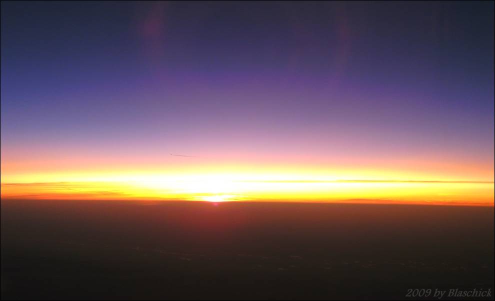 Sonnenuntergang über den Wolken Nähe Hannover