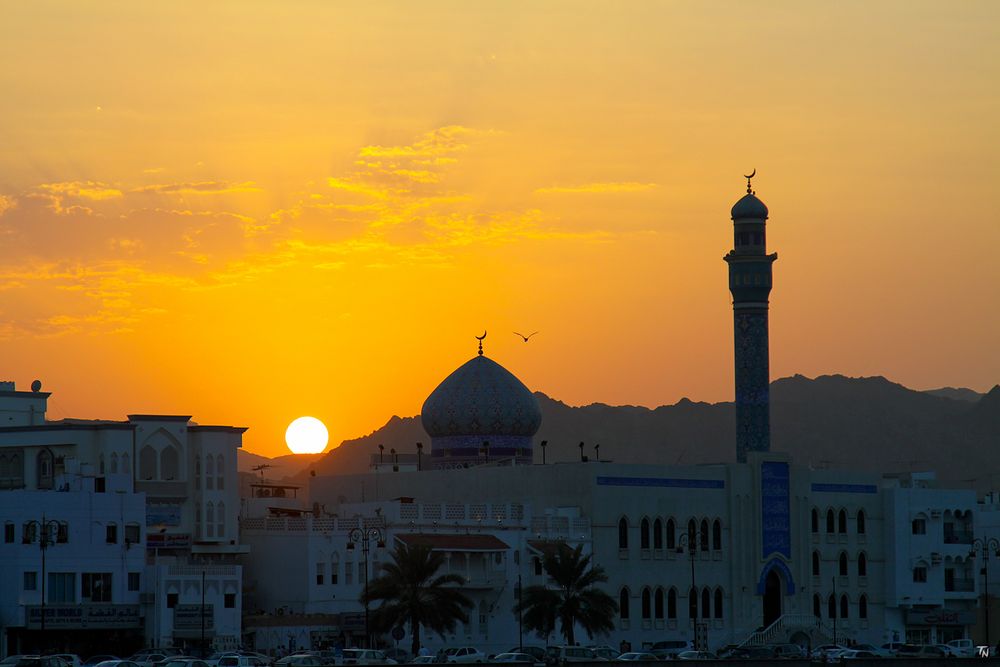 Sonnenuntergang über der Corniche von Mutrah