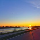 Sonnenuntergang über der Elbe 