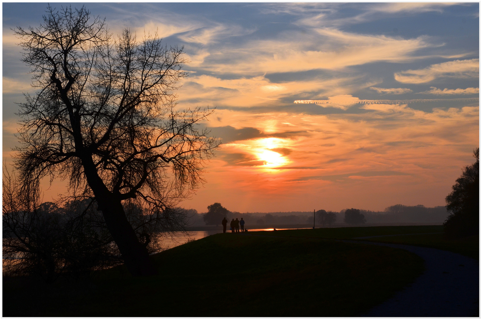 Sonnenuntergang über der Elbe bei Gnevsdorf (Prignitz)