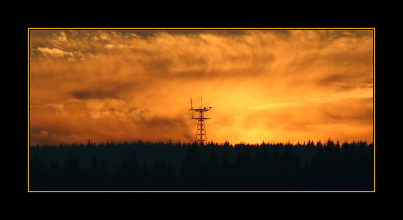 Sonnenuntergang über der "Hohen Hessel" bei Bad Berleburg-Wingeshausen