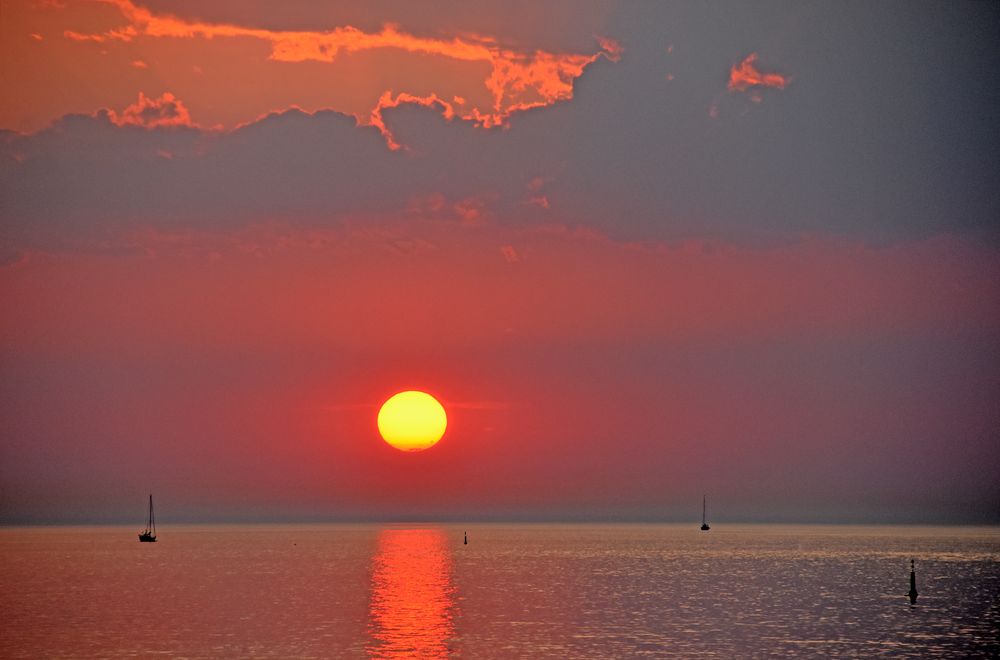 Sonnenuntergang über der Ostsee vor Warnemünde (2)